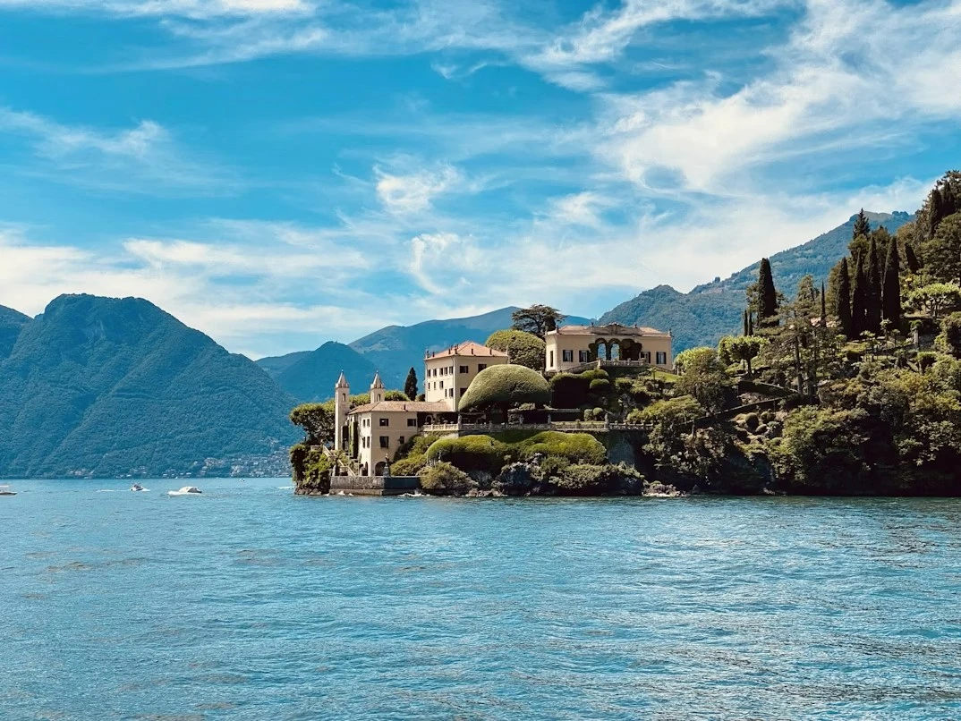 İZMİR’DEN KLASİK İTALYA TURU TÜRK HAVA YOLLARI ÖZEL SEFERİ İLE GİDİŞ SUNEXPRESS HAVA YOLLARI TARİFELİ SEFERİ İLE DÖNÜŞ 5 GECE